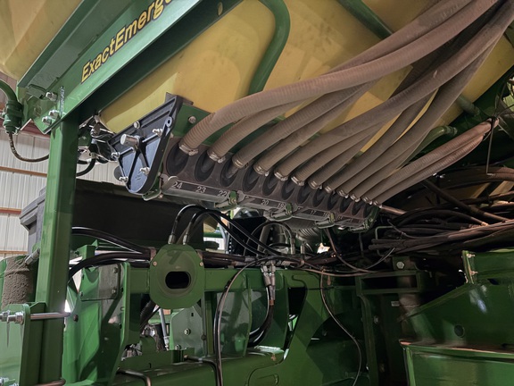 2019 John Deere 1775NT Planter