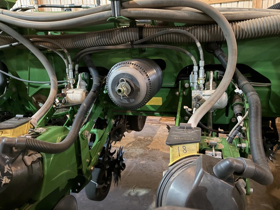 2019 John Deere 1775NT Planter