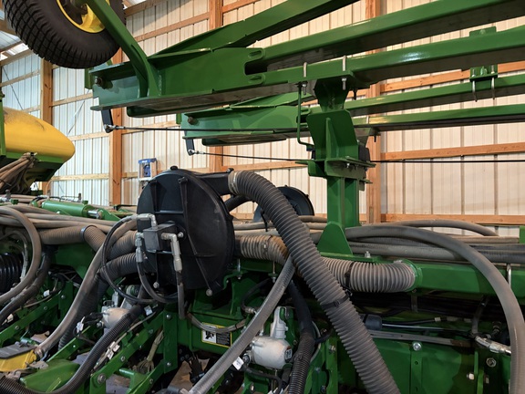 2019 John Deere 1775NT Planter