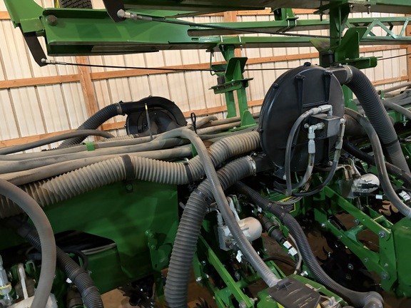 2019 John Deere 1775NT Planter