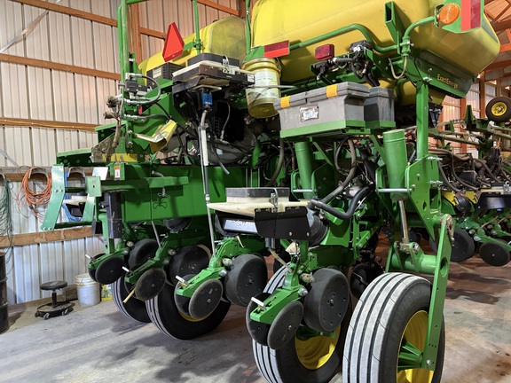2019 John Deere 1775NT Planter