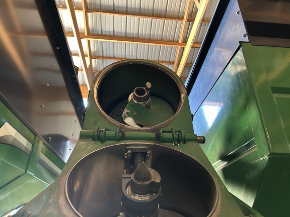 2013 Unverferth 1196 Grain Cart