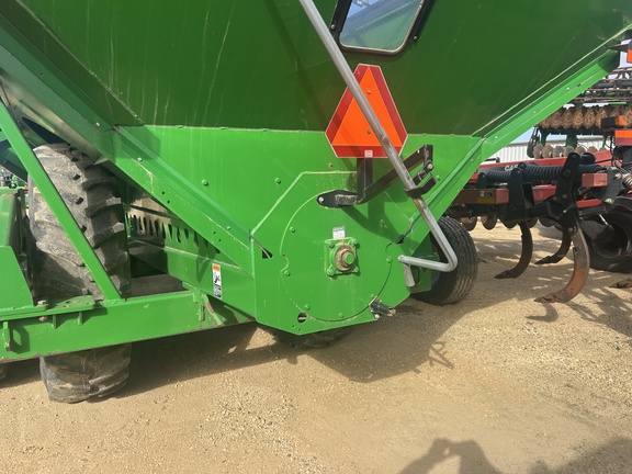 2013 Brent 1196 Grain Cart