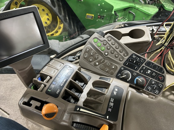 2014 John Deere 9560RT Tractor Rubber Track