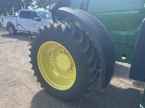 2011 John Deere 7230R Tractor