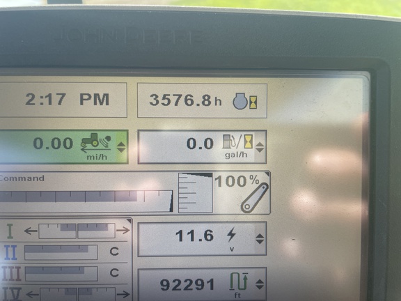 2011 John Deere 7230R Tractor