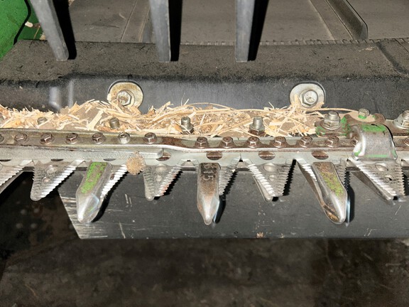 2020 John Deere 745FD Header Combine