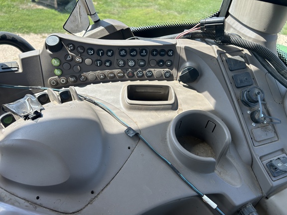 2020 John Deere 6175R Tractor