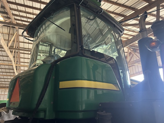 2010 John Deere 9330 Tractor 4WD