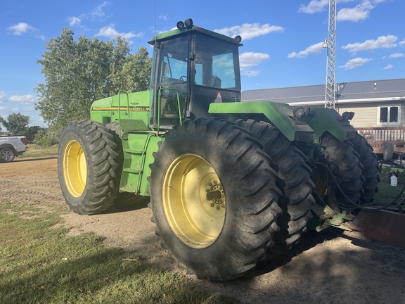 1996 John Deere 8770 Tractor 4WD