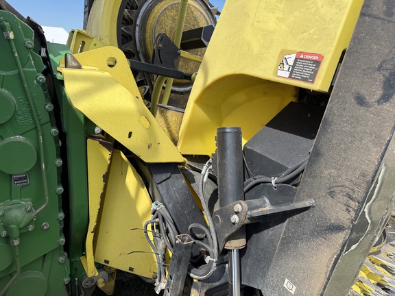 2018 John Deere 770 Header Forage