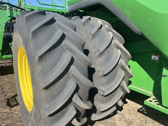 2025 John Deere S7 800 Combine