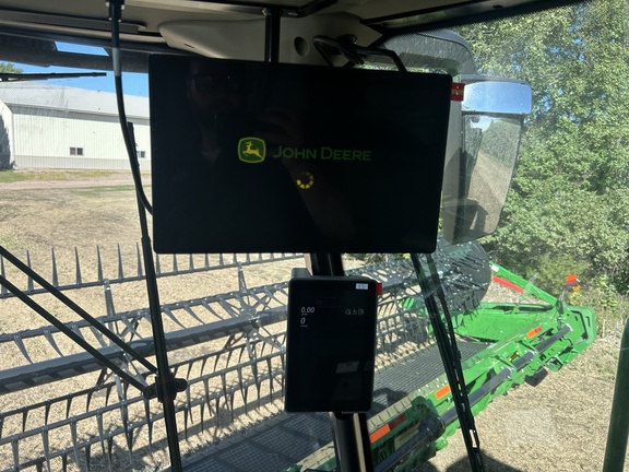 2025 John Deere S7 800 Combine