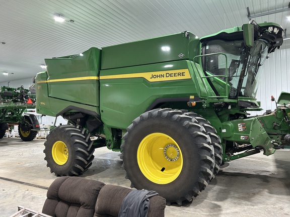 2025 John Deere S7 800 Combine