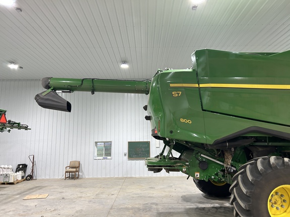 2025 John Deere S7 800 Combine