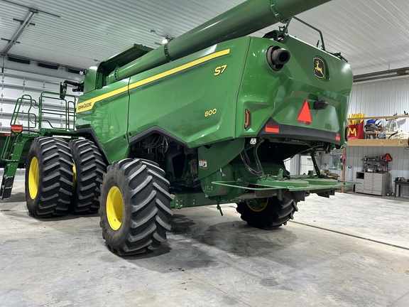 2025 John Deere S7 800 Combine