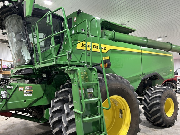 2025 John Deere S7 800 Combine