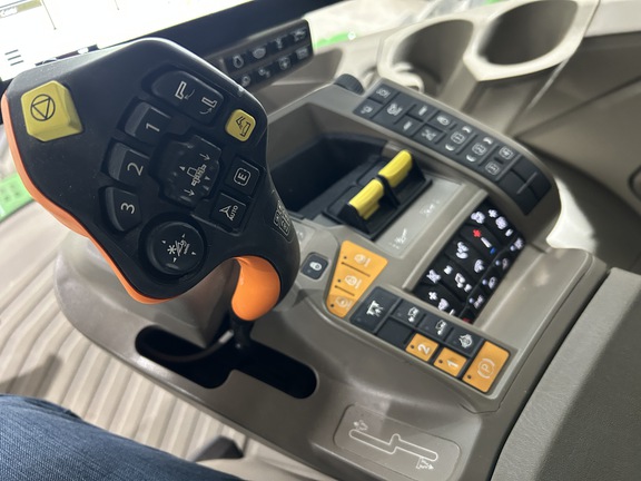 2025 John Deere S7 800 Combine