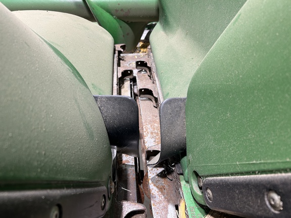 2022 John Deere C12R Header Corn Head