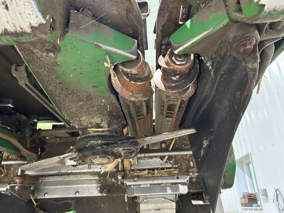 2022 John Deere C12R Header Corn Head