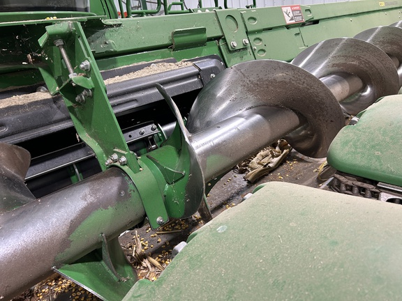 2022 John Deere C12R Header Corn Head