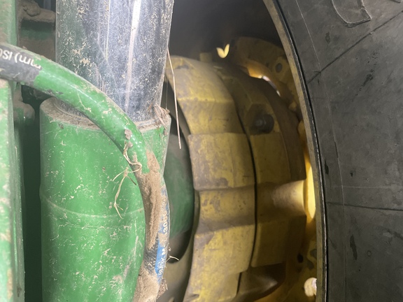 2011 John Deere 7260R Tractor