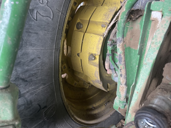 2011 John Deere 7260R Tractor