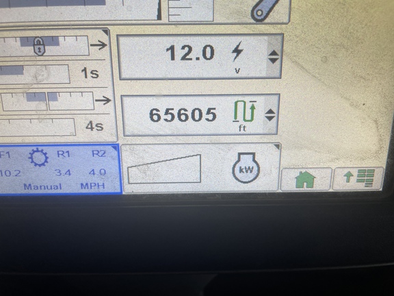 2011 John Deere 7260R Tractor