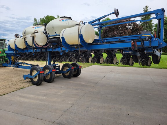 2014 Kinze 3660 Planter