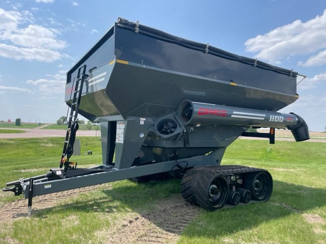 2022 Demco 1100--- Tracks with Tarp & Scale Grain Cart