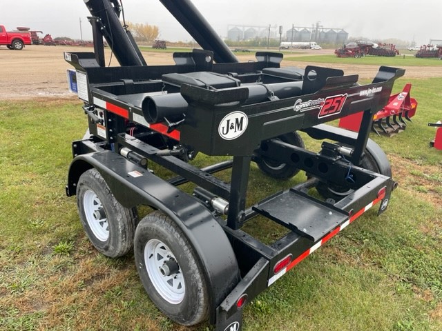 2024 J&M 251 ST Pro Box Seed Tender