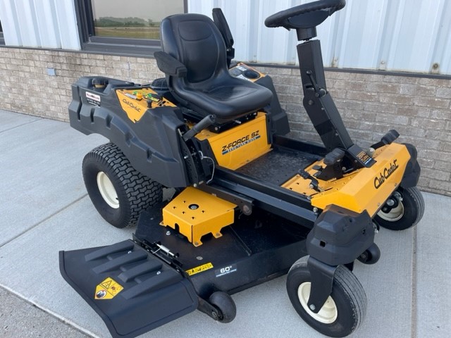 2015 Cub Cadet Z-Force SZ60 KW Mower/Zero Turn