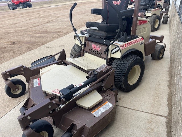 2022 Grasshopper 729 liquid cooled Kubota, 61" side discharge Mower/Zero Turn