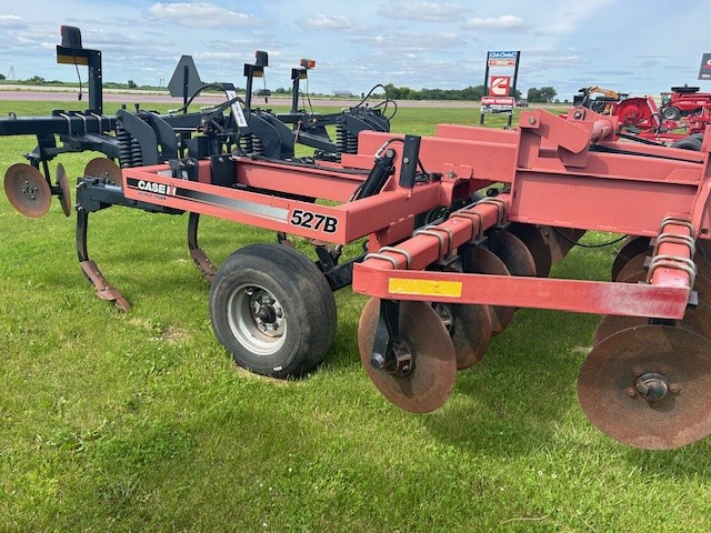 2012 Case IH 527B Deep Tillage