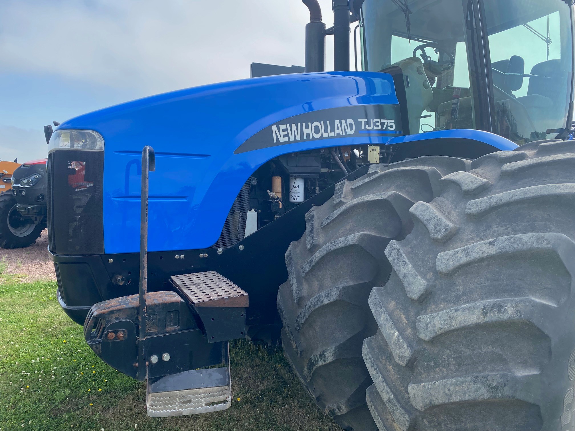 2002 New Holland TJ375 Tractor 4WD