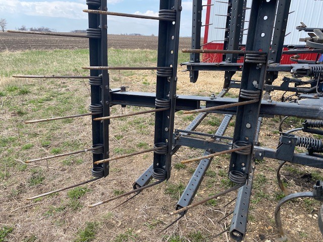 1998 DMI TIGER MATE II--48.5 w/3 Bar Harrow Field Cultivator