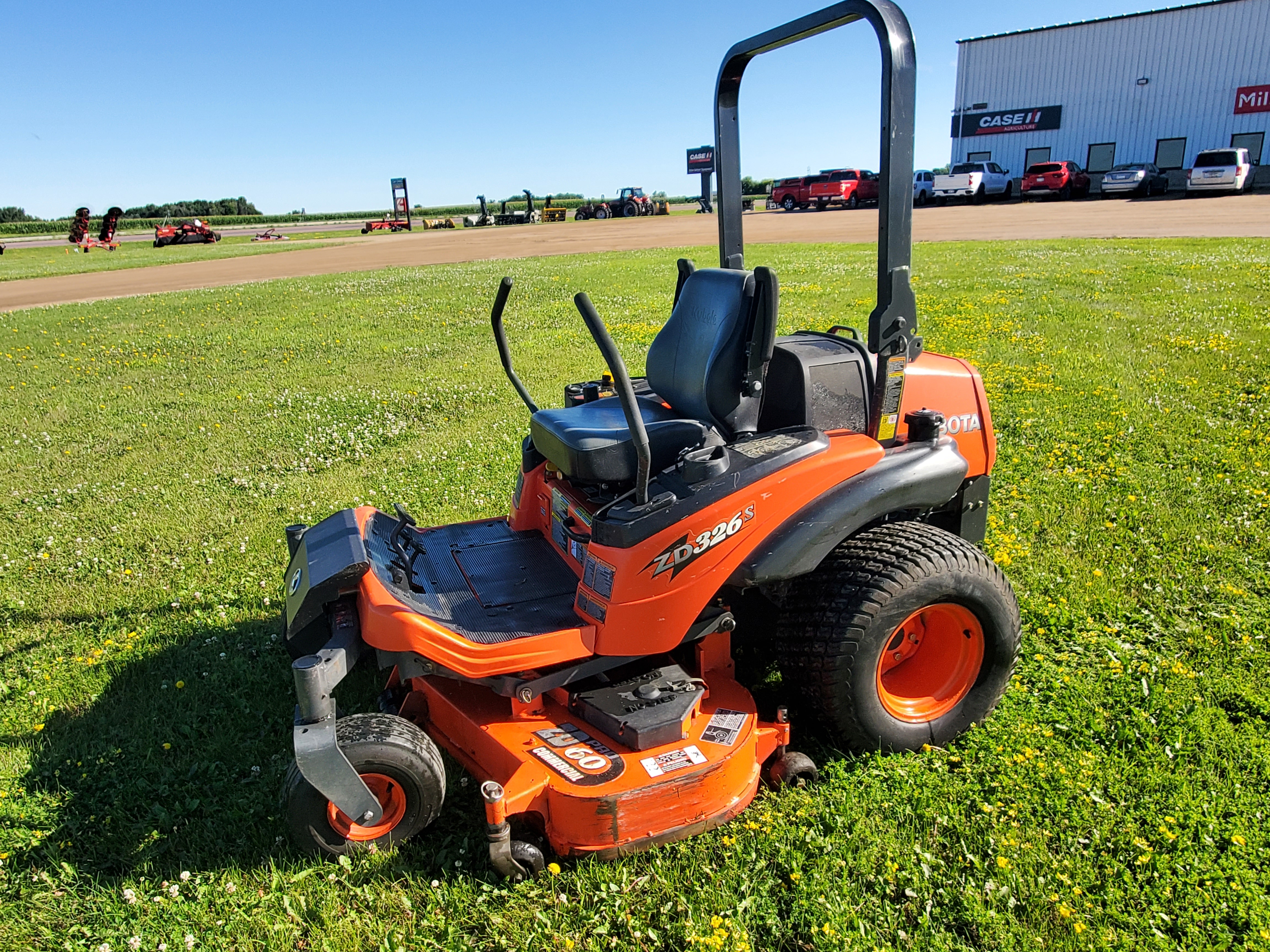 2008 Kubota ZD326S Mower/Zero Turn