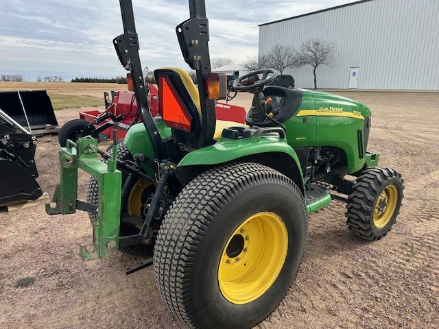2007 John Deere 3520 Tractor