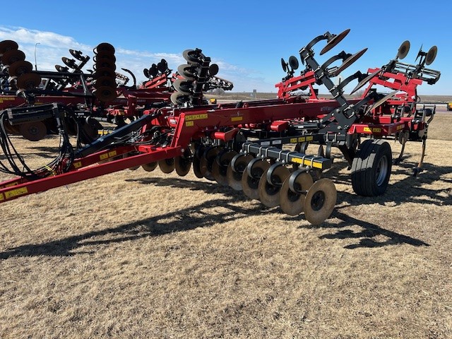 2024 Case IH ECOLO-TIGER 875-18' w/HYD Basket Deep Tillage