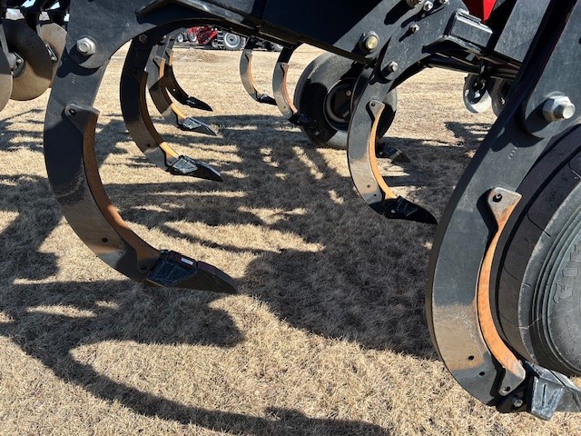 2024 Case IH ECOLO-TIGER 875-18' w/HYD Basket Deep Tillage