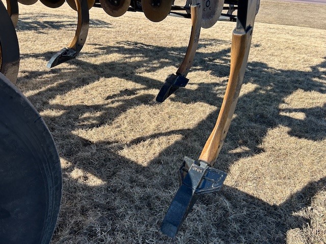 2024 Case IH ECOLO-TIGER 875-18' w/HYD Basket Deep Tillage