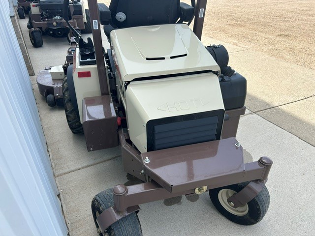 2021 Grasshopper 725DT w/72" SD Mower/Zero Turn