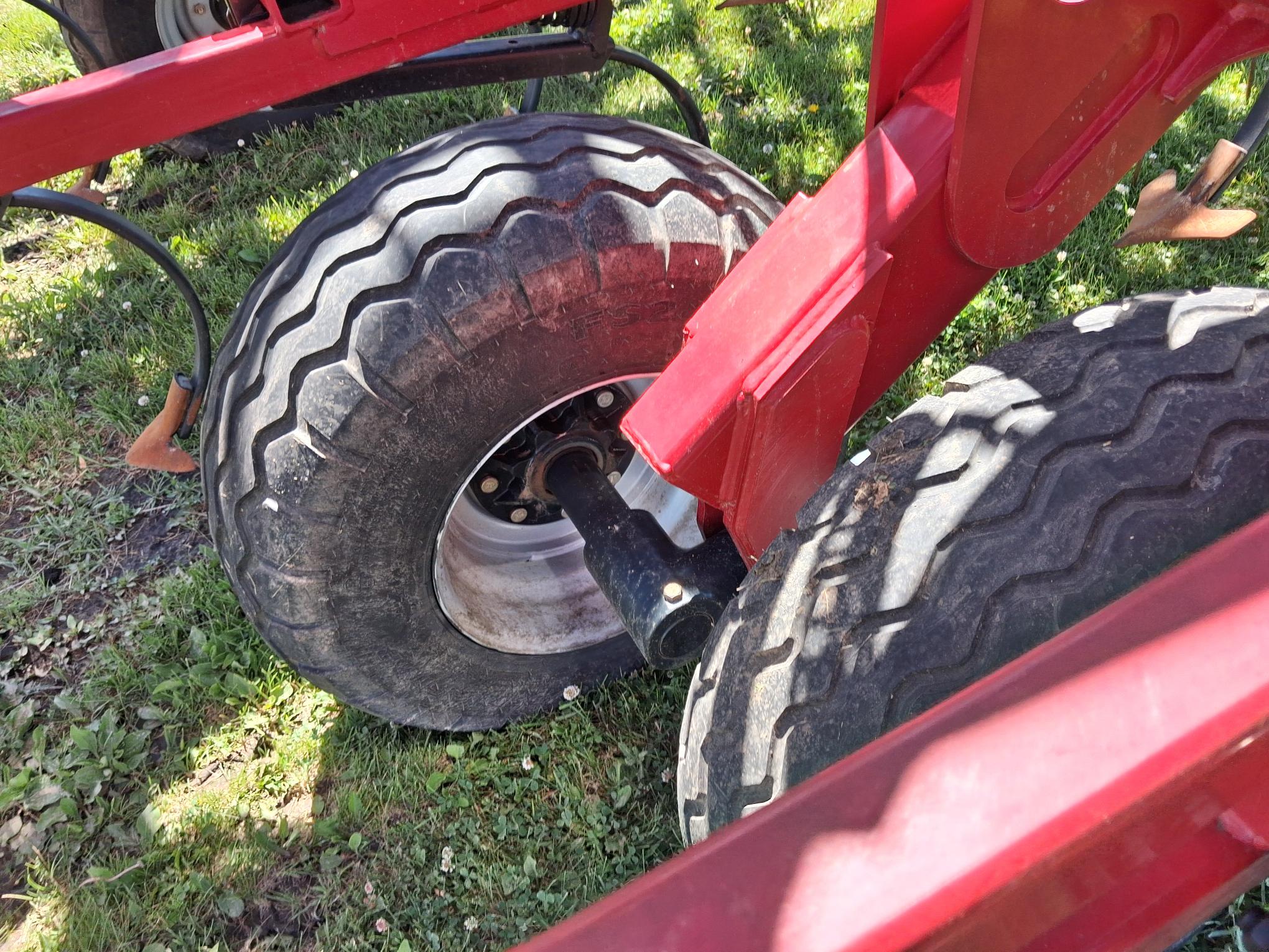 2025 Case IH TIGER-MATE 255--60.1FT Floating & Narrow Transport Field Cultivator