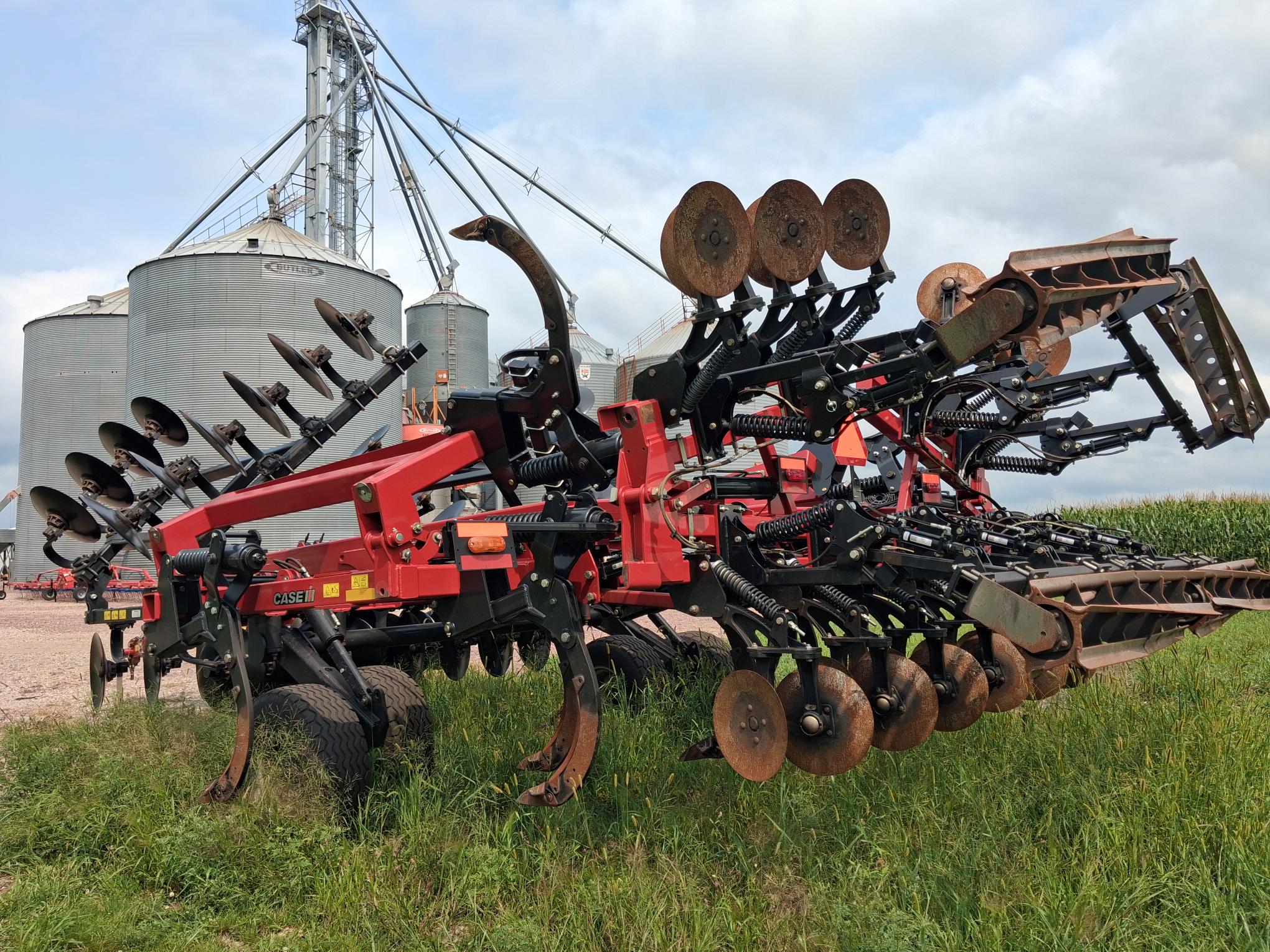 2023 Case IH ECOLO-TIGER 875-22'-Hyd Basket Deep Tillage