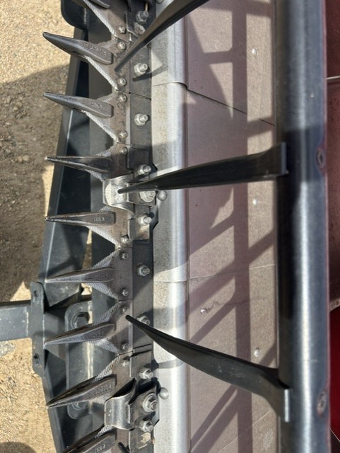 2013 Case IH 3020-35ft Header Combine