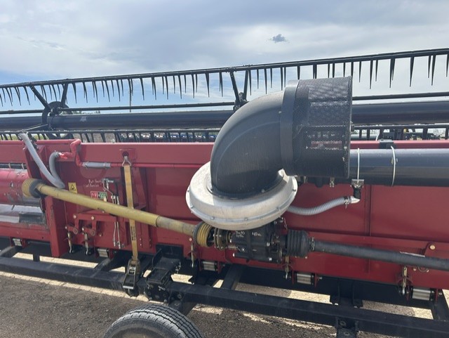 2013 Case IH 3020-35ft Header Combine