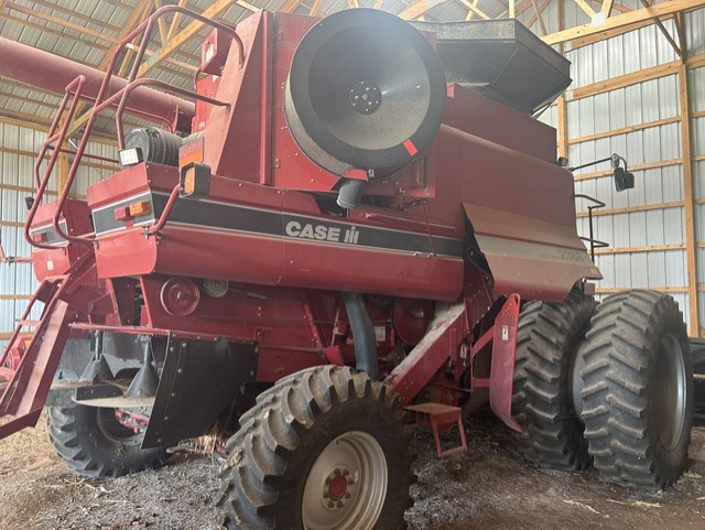2005 Case IH 2388 Combine