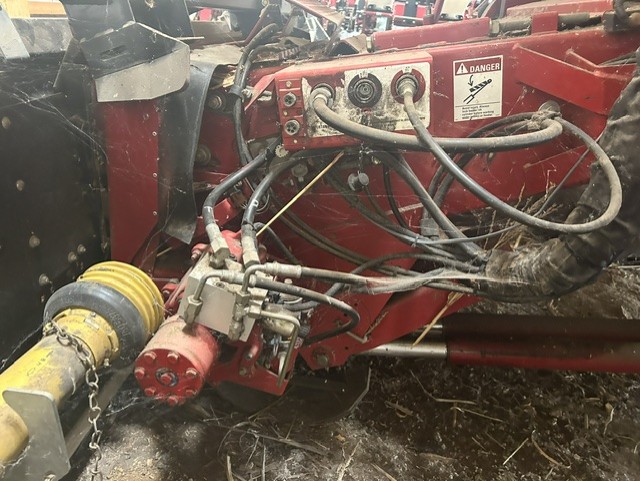 2005 Case IH 2388 Combine