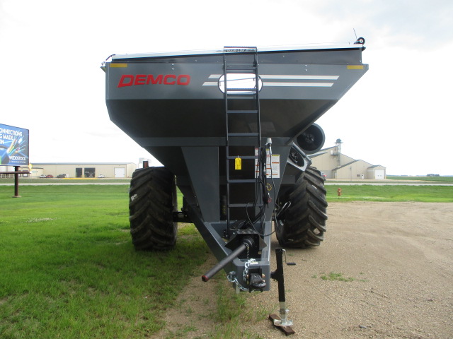 2023 Demco 850SA---Tarp & Scale Grain Cart