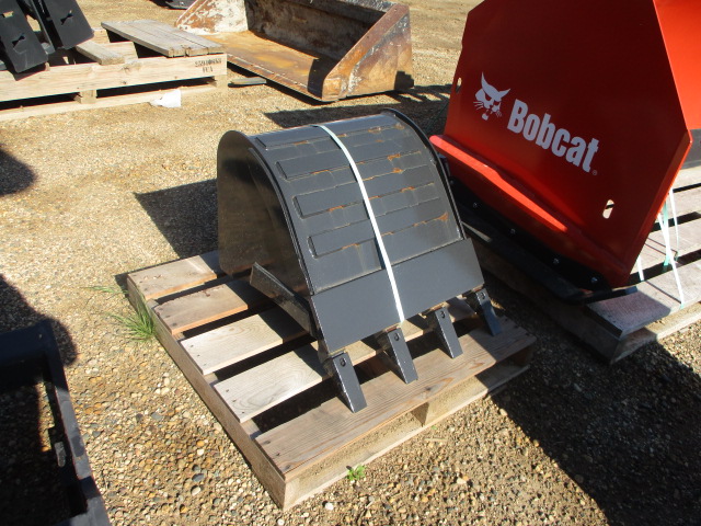 Bobcat 24" Teeth bucket Bucket